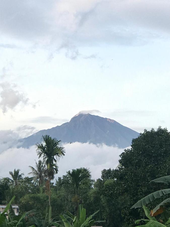 Pondok Rinjani Bungalow Тетебату Екстериор снимка