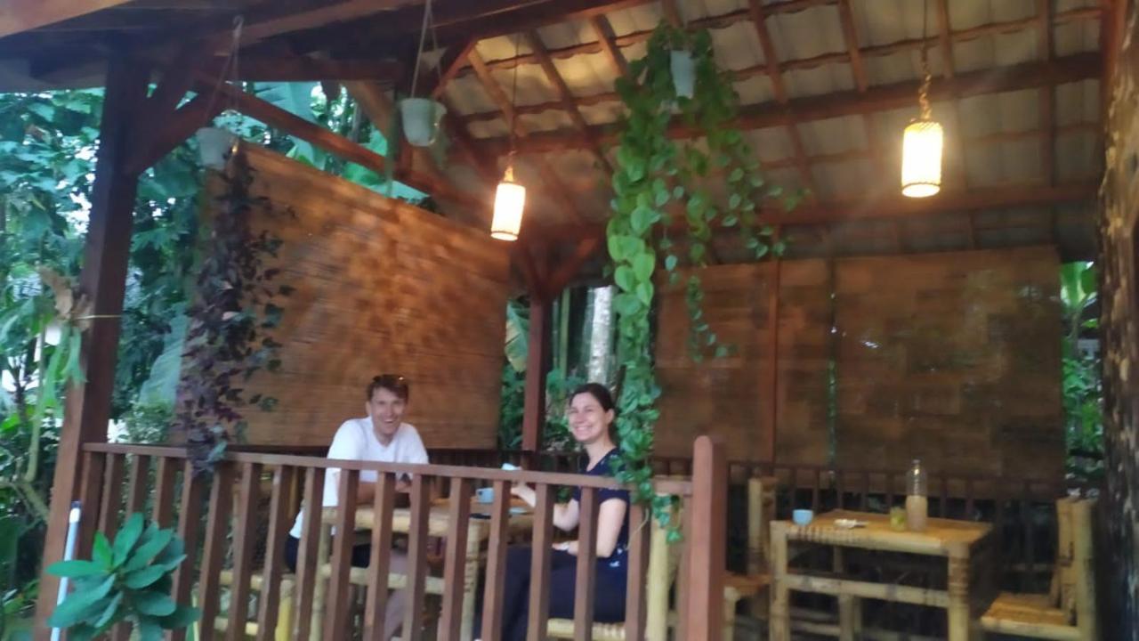 Pondok Rinjani Bungalow Тетебату Екстериор снимка