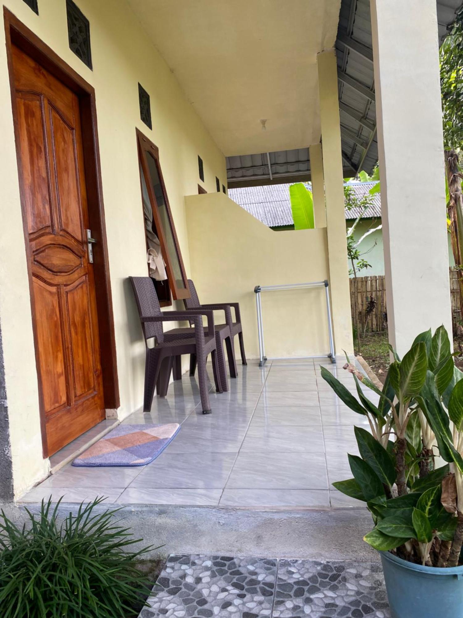 Pondok Rinjani Bungalow Тетебату Екстериор снимка