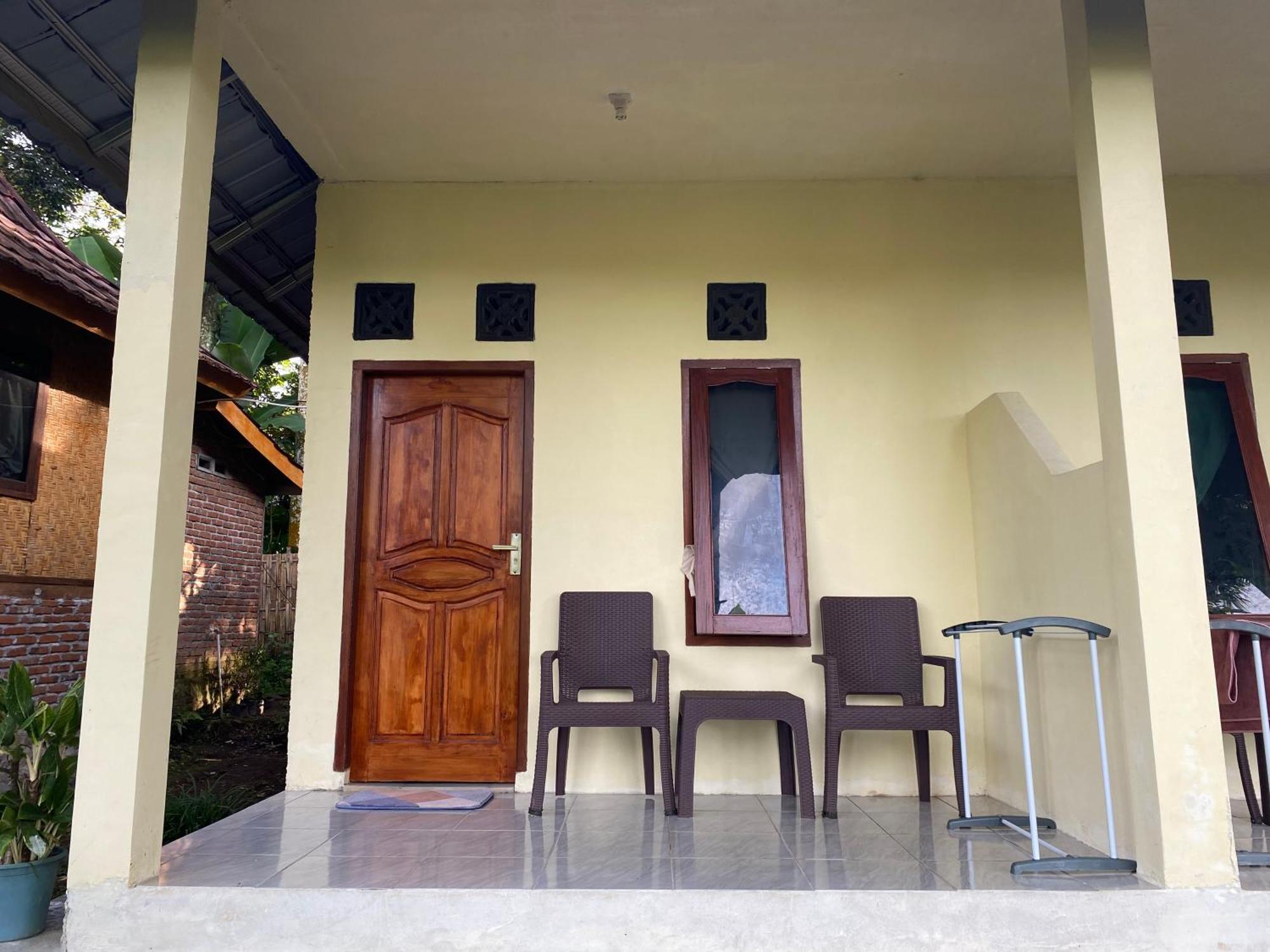 Pondok Rinjani Bungalow Тетебату Екстериор снимка