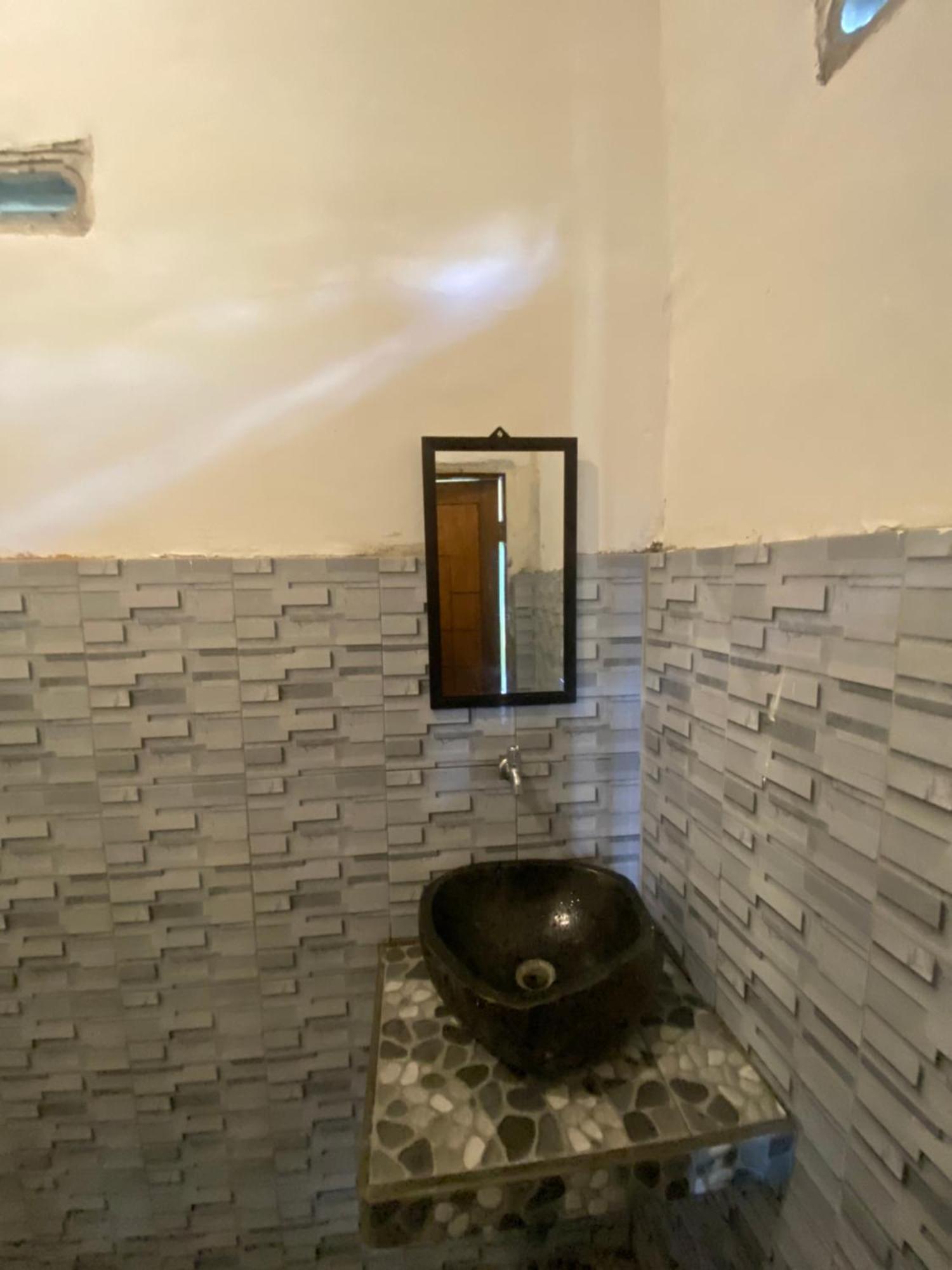 Pondok Rinjani Bungalow Тетебату Екстериор снимка